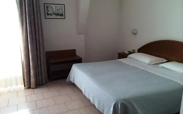 Hotel Eden