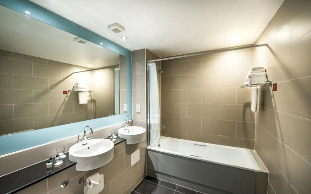 Leonardo Edinburgh City Hotel