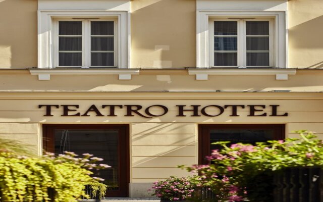 Teatro Hotel