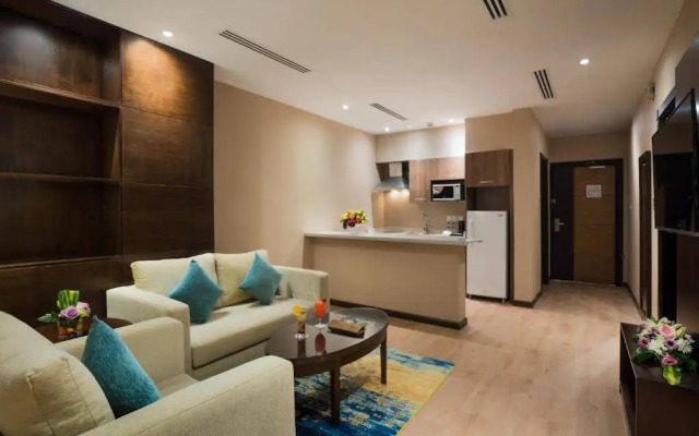 Naviti Warwick Dammam