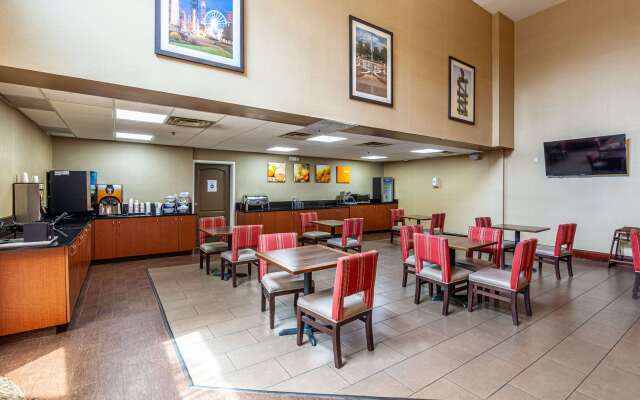 Comfort Suites Morrow - Atlanta South