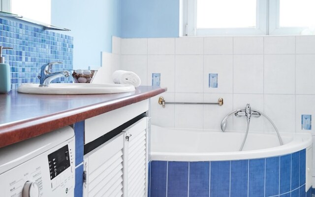 Wondrous Apartment Warszawska street