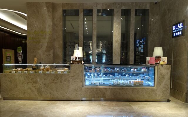 Everrich Golden Lake Hotel