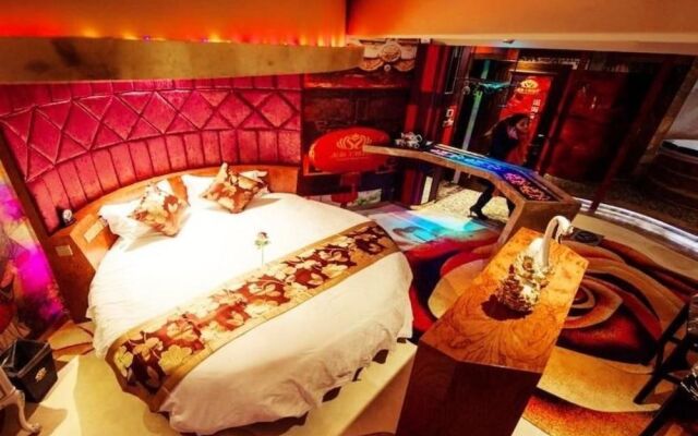 Houhai Theme Hotel