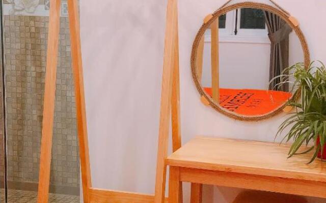 Suri’s Apartment - Suri’s House 2