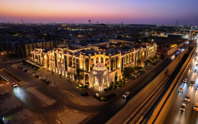 Madareem Hotel
