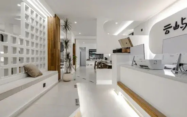 Weiyu Shanhai Holiday Homestay (Dali Ancient City Cangshan Scenic Area)