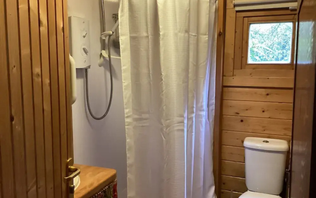 Sleeps2- Wifi - Walkers Paradise - South Facing
