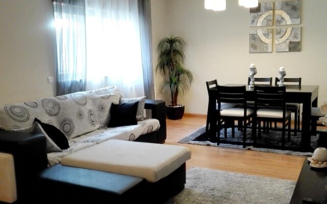 Apartment with 2 Bedrooms in Nazaré, with Wifi