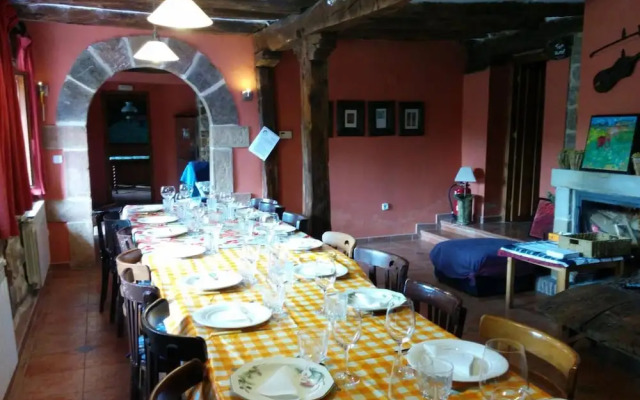 Casa Rural Los Abedules - Casas Valrural
