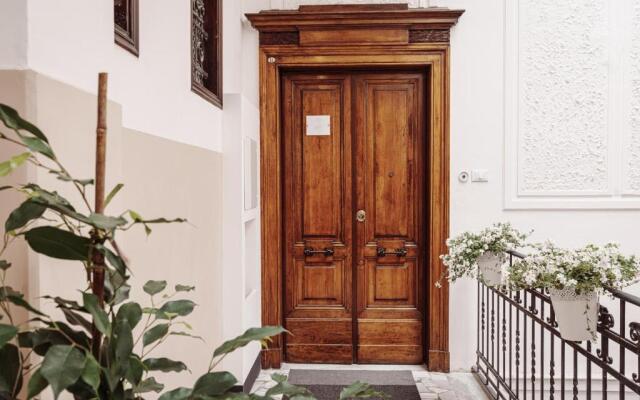 Art View Luxury Apartment