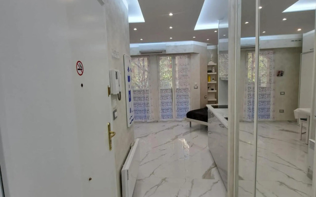 Sharon Apartment in Victoria Beach