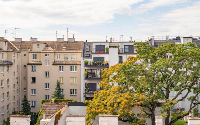 Micro Rooftop Penzing by ichbucheAT
