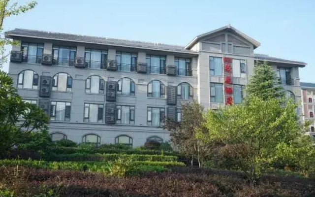 Lotus Hotel