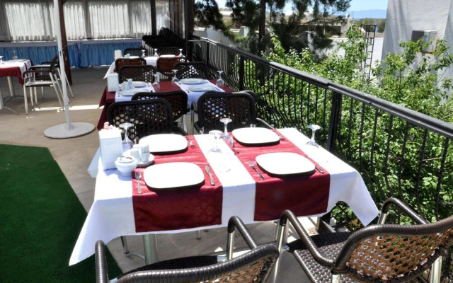 Jarra Hotel