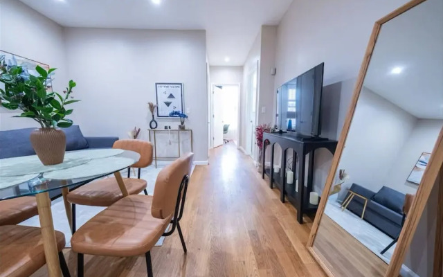 3 Bedroom Apartment Located In Manhattan