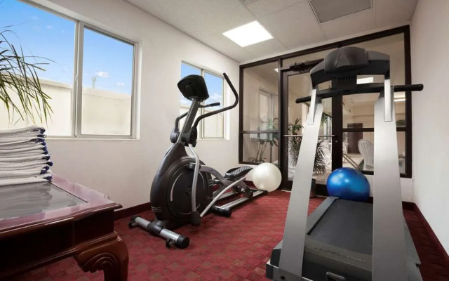 Super 8 Aurora/Naperville Area