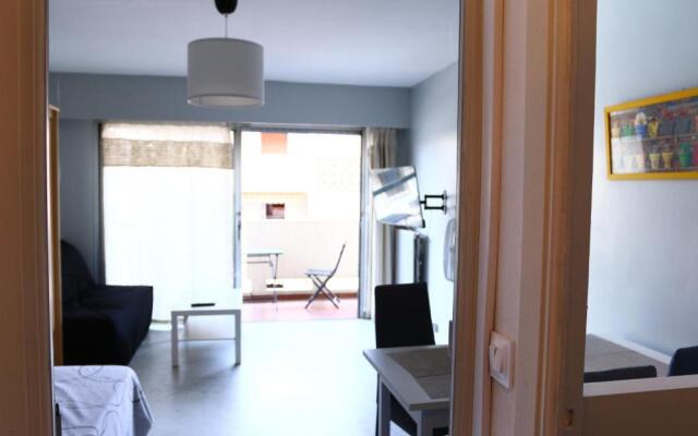 Grand studio 4 couchages proche mer