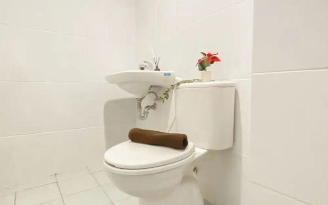 Studio Near Bekasi Station At Patraland Urbano Apartment