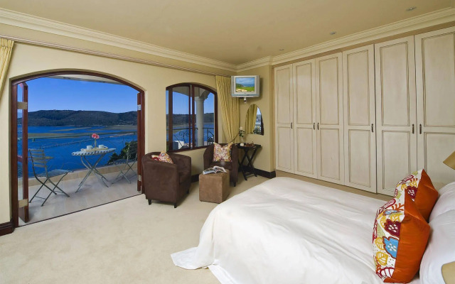 Villa Paradisa Guest House