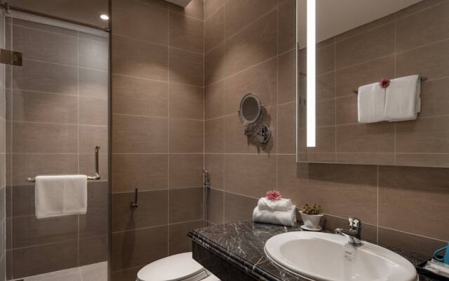 gorgeous Apartment Across My Khe Beach