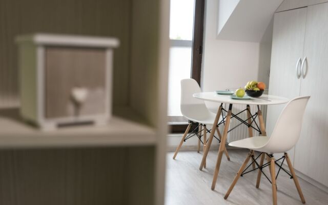 Axis Apartments