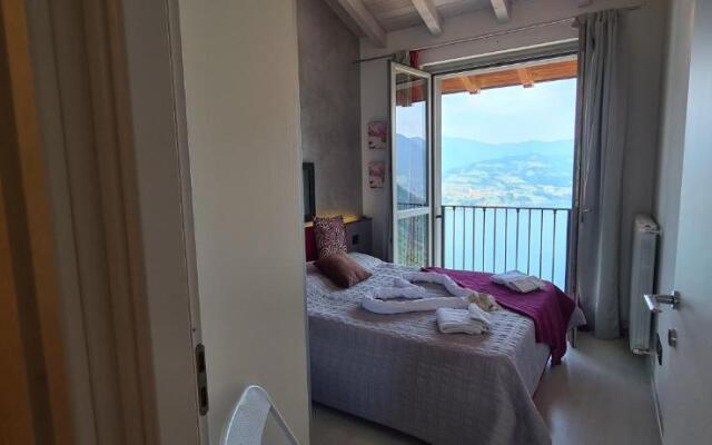 Residence Sirene alloggio Stefania vista lago e piscina