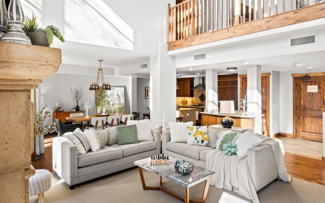 Tranquil Timbers Penthouse