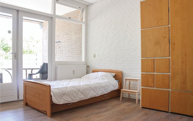 Stunning Home in Bruinisse With 2 Bedrooms and Wifi