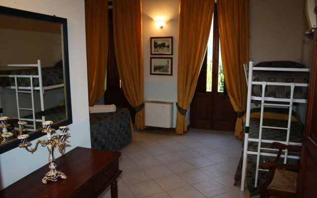 Le Rocche - Guest House