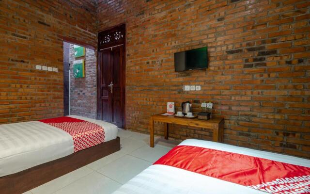 SPOT ON 1931 Kampung Osing Inn