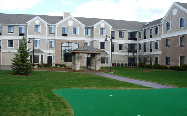 Staybridge Suites Milwaukee West-Oconomowoc by IHG