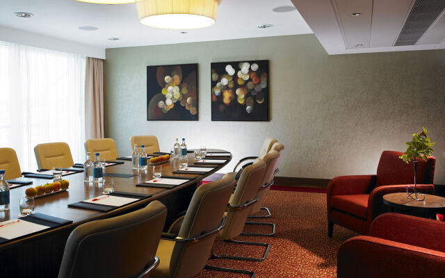 Lingfield Park Marriott Hotel & Country Club