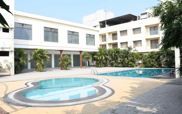 Hotel Pushpak Resort