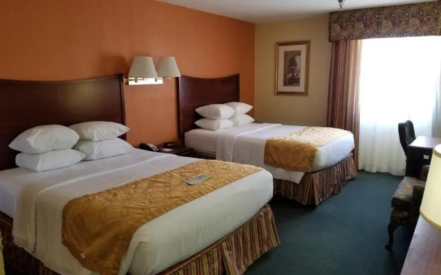 Days Inn & Suites Red Rock-Gallup