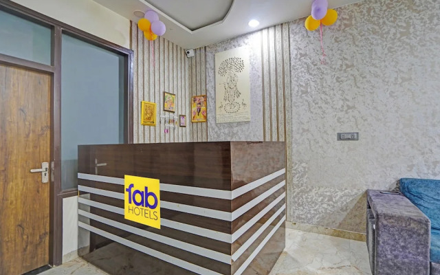 Fabhotel Shubh Palace