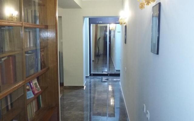 Apartment on 26 May 10/12