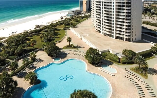 The Crown 3 Bedrooms 3 Bathrooms Condo