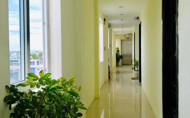 Canary Hotel Hue