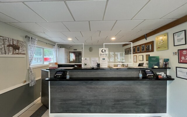 Econo Lodge Inn & Suites Lincoln