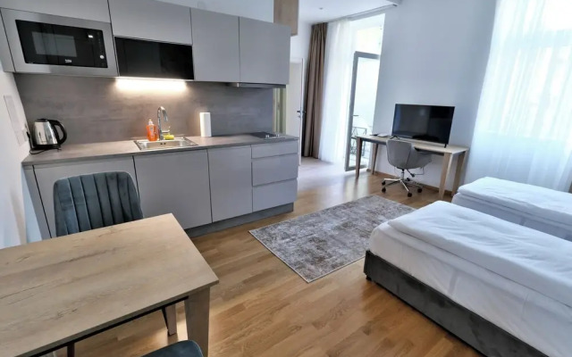 Vienna Lotus Apartment