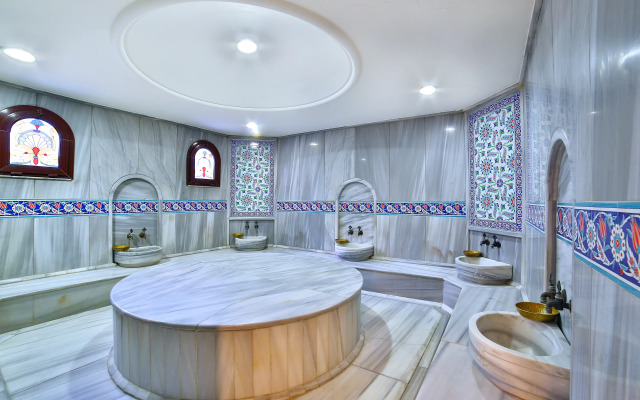Grand Anka Hotel