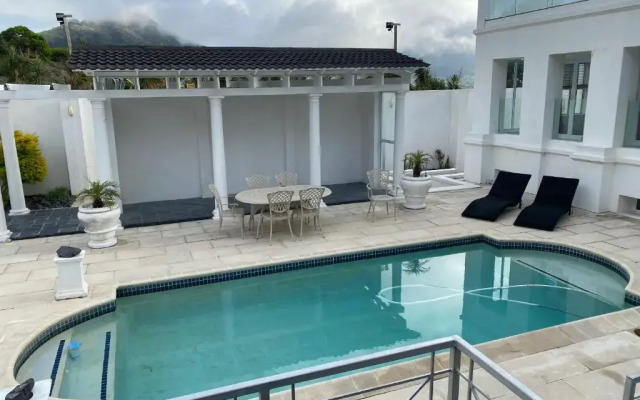7 Bedroom Livadia Pallace