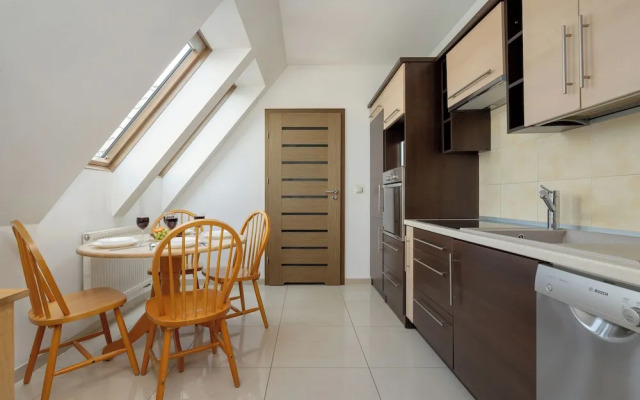 Apartment Near Gubałówka by Renters
