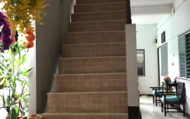 Ampawan Guesthouse