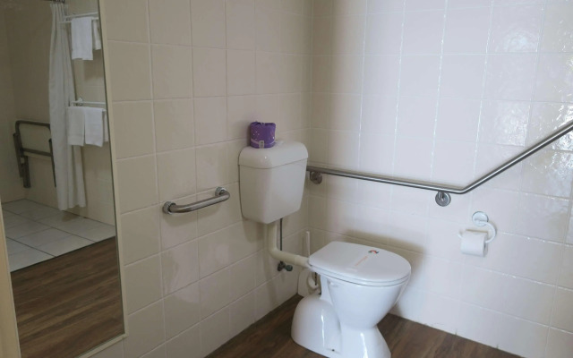 Caboolture Central Motor Inn, SureStay Collection by BW