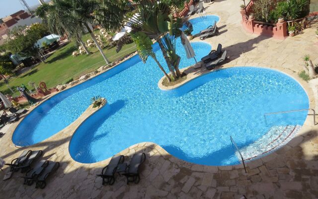 Africana Hotel & Spa