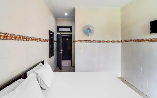 OYO 91567 Hotel Adi Guna