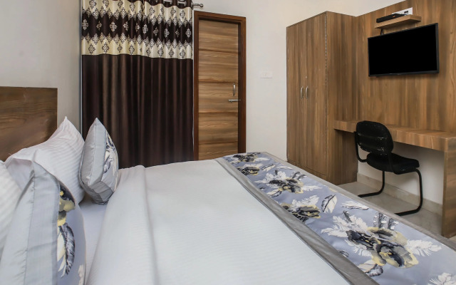 OYO 22235 Mint Residency