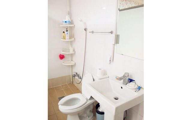 Tiara Guesthouse - Hostel